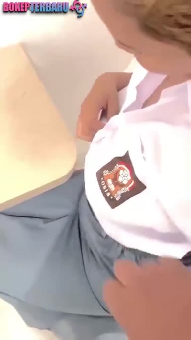 Bokep Indo Viral Anak SMA Nyepong Demi Iphone
